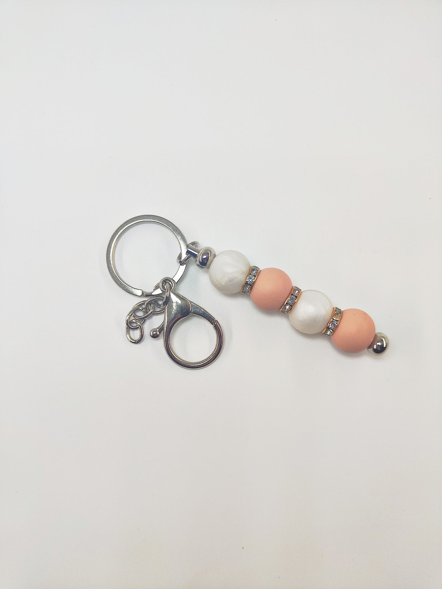 PORTACHIAVI CON PERLE IN SILICONE E STRASS